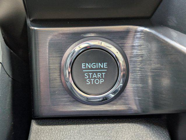 Photo of 2025 Star White Metallic Tri-Coat Ford F-250