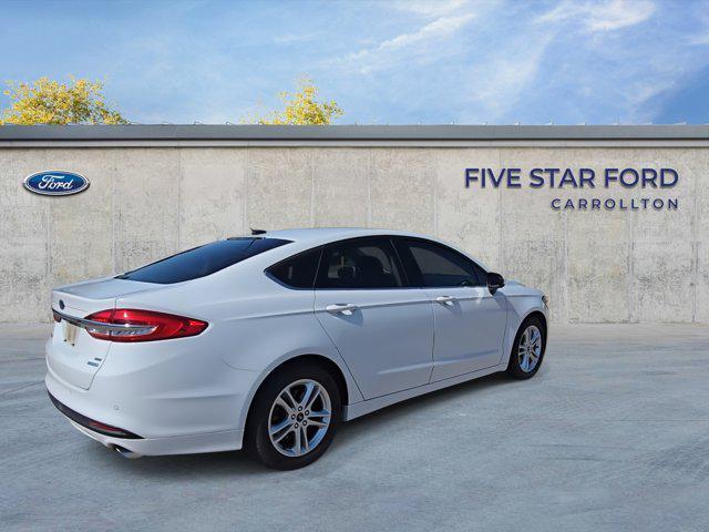 Photo of 2018 Oxford White Ford Fusion