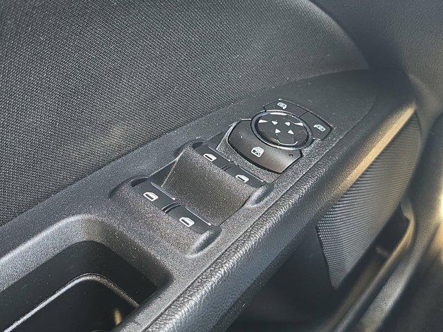 Photo of 2018 Oxford White Ford Fusion
