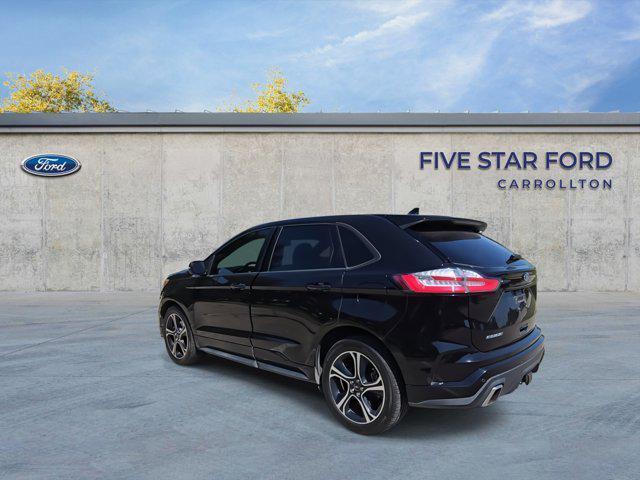Photo of 2019 Agate Black Metallic Ford Edge
