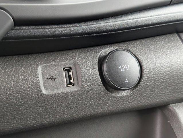 Photo of 2025 Oxford White Ford Transit-250