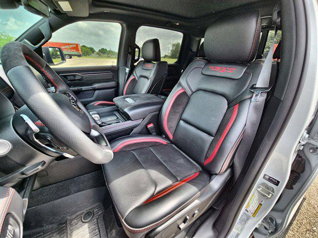 Photo of 2024 Bright White Clearcoat RAM 1500