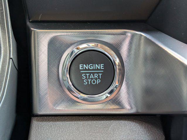 Photo of 2026 Star White Metallic Tri-Coat Ford F-250