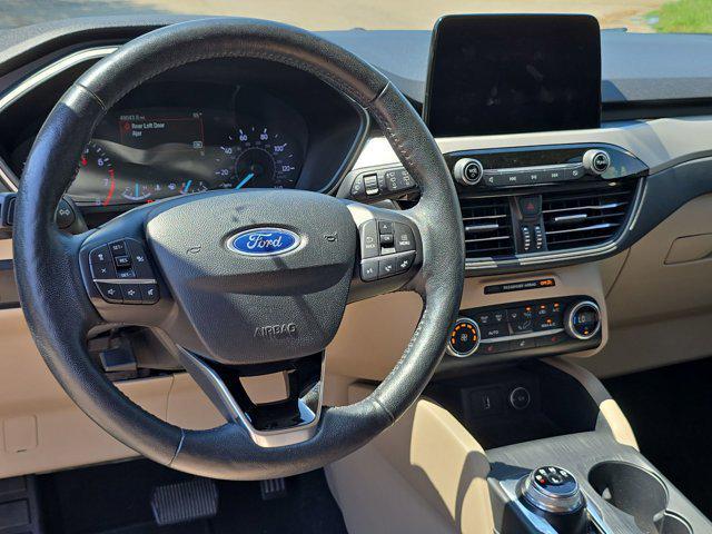 Photo of 2020 Star White Metallic Tri-Coat Ford Escape