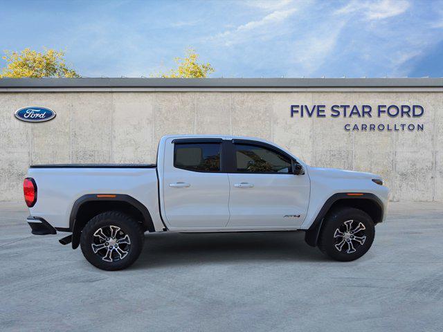 Photo of 2024 Summit White GMC Canyon