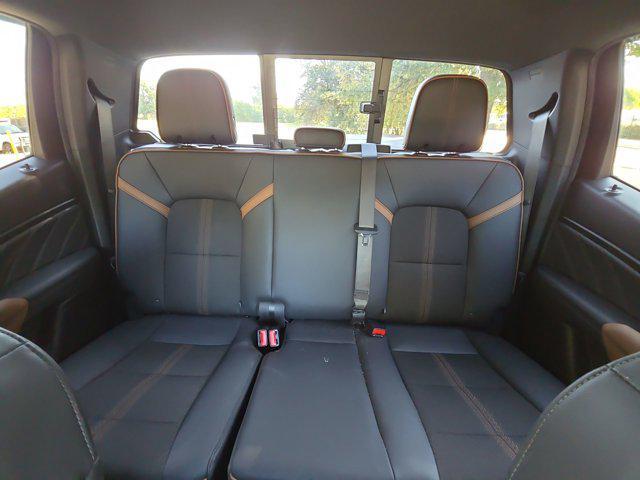 Photo of 2024 Summit White GMC Canyon