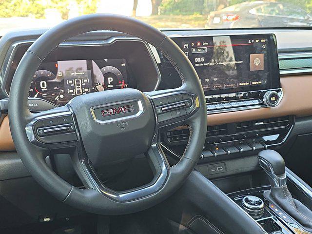 Photo of 2024 Summit White GMC Canyon
