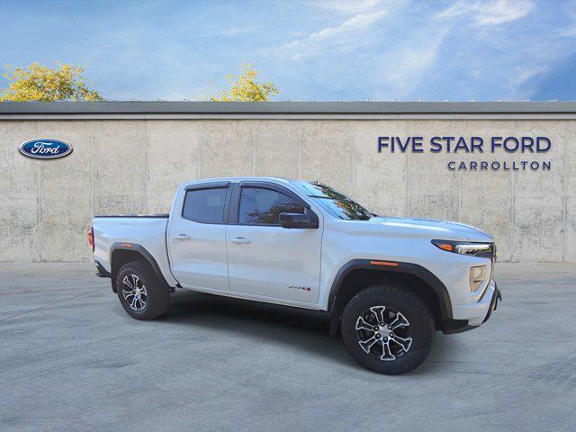 Photo of 2024 Summit White GMC Canyon