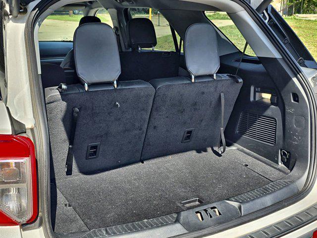 Photo of 2022 Star White Metallic Tri-Coat Ford Explorer