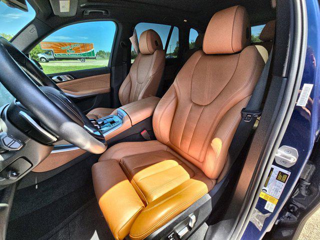 Photo of 2022 Phytonic Blue Metallic BMW X5