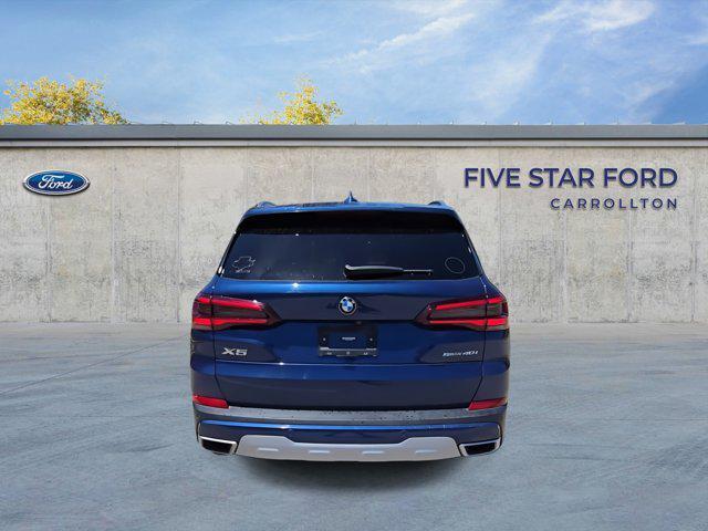 Photo of 2022 Phytonic Blue Metallic BMW X5
