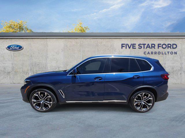 Photo of 2022 Phytonic Blue Metallic BMW X5