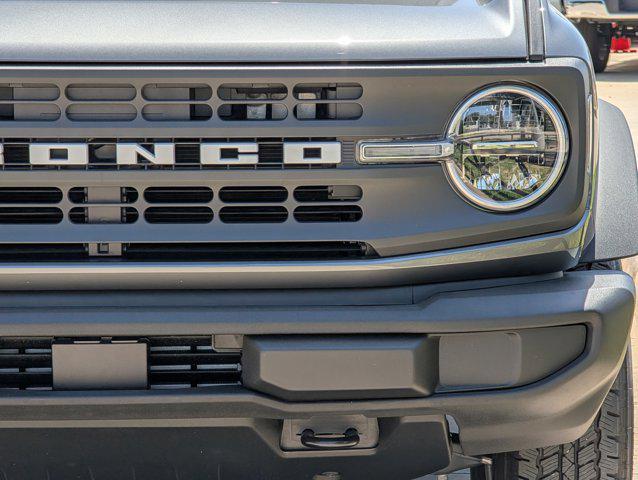 Photo of 2025 Carbonized Gray Metallic Ford Bronco
