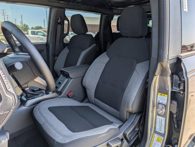 Photo of 2025 Carbonized Gray Metallic Ford Bronco