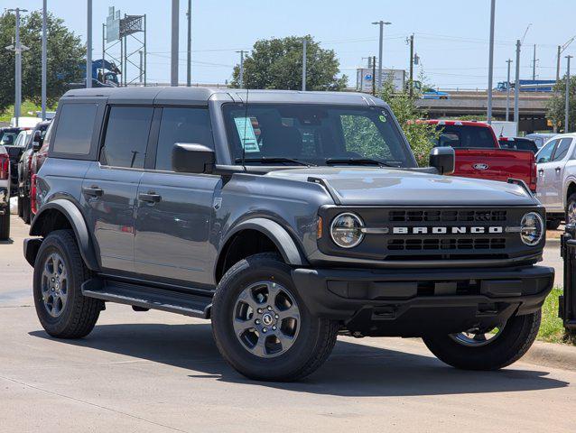 Photo of 2025 Carbonized Gray Metallic Ford Bronco