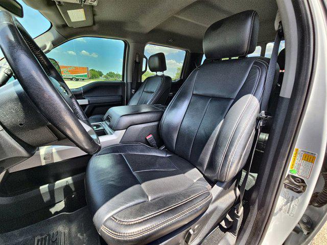 Photo of 2020 Oxford White Ford F-250