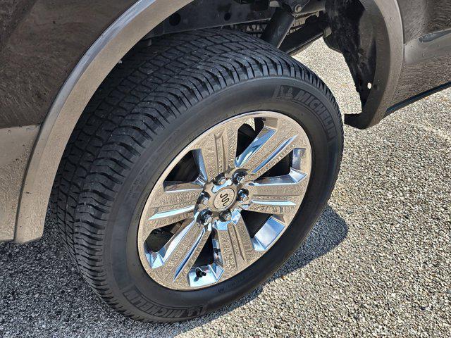Photo of 2018 Magma Red Metallic Ford F-150