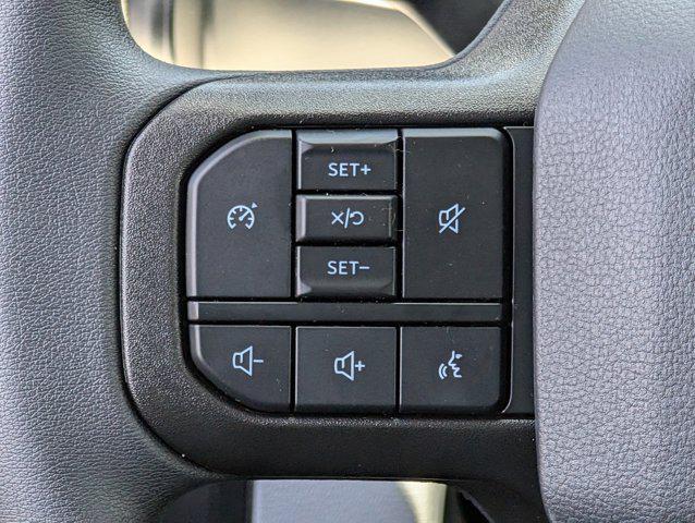 Photo of 2025 Oxford White Ford F-350