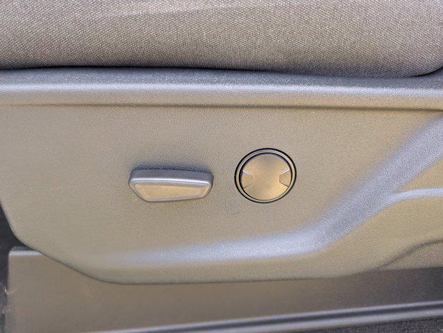 Photo of 2025 Oxford White Ford F-350