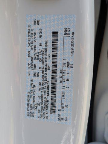 Photo of 2025 Oxford White Ford F-350