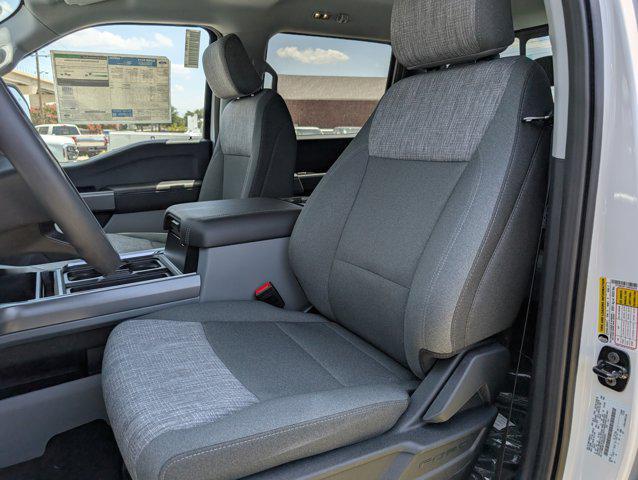 Photo of 2025 Oxford White Ford F-350