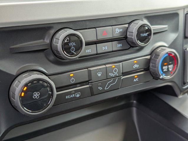 Photo of 2025 Oxford White Ford F-350