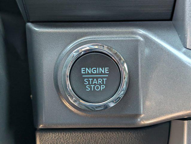 Photo of 2025 Black Metallic Ford F-150