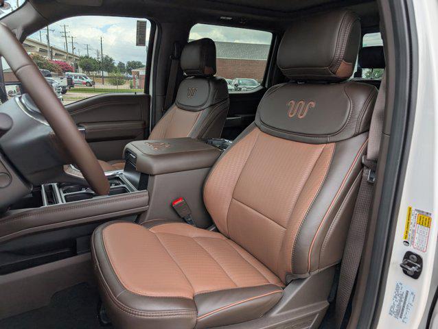 Photo of 2025 Star White Metallic Tri-Coat Ford F-350