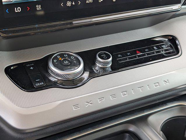 Photo of 2025 Gray Ford Expedition