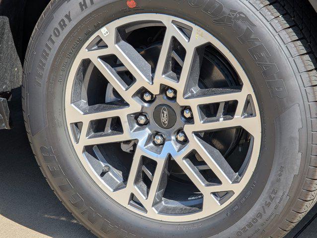 Photo of 2025 Gray Ford Expedition
