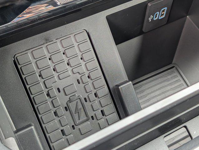Photo of 2025 Agate Black Metallic Ford F-350