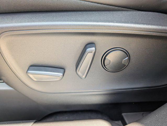 Photo of 2025 Carbonized Gray Metallic Ford Escape