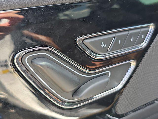 Photo of 2020 White Metallic Lincoln Aviator