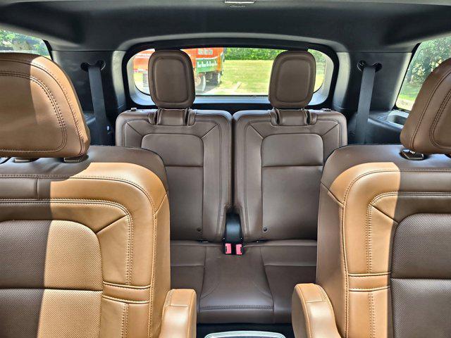 Photo of 2020 White Metallic Lincoln Aviator