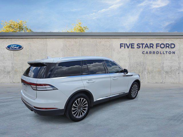Photo of 2020 White Metallic Lincoln Aviator