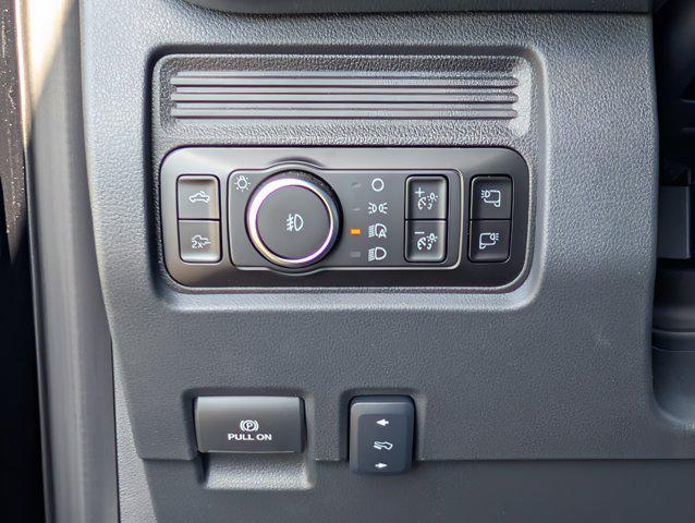 Photo of 2025 Agate Black Metallic Ford F-250