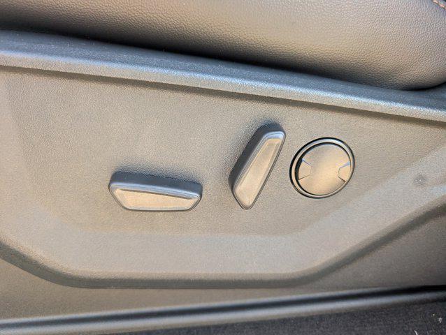 Photo of 2025 Agate Black Metallic Ford F-250