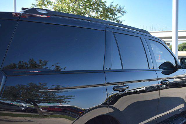 Photo of 2025 Agate Black Metallic Ford Expedition