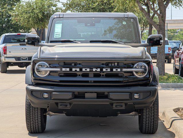 Photo of 2025 Shadow Black Ford Bronco
