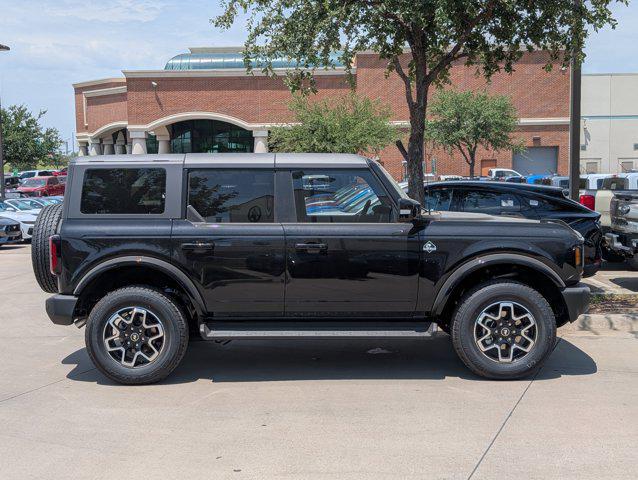 Photo of 2025 Shadow Black Ford Bronco