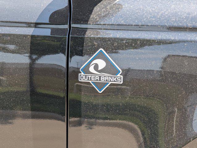 Photo of 2025 Shadow Black Ford Bronco