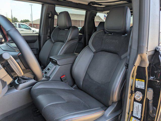 Photo of 2025 Shadow Black Ford Bronco