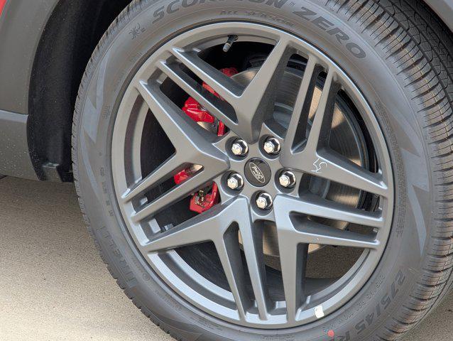 Photo of 2025 Rapid Red Metallic Tinted Clearcoat Ford Explorer