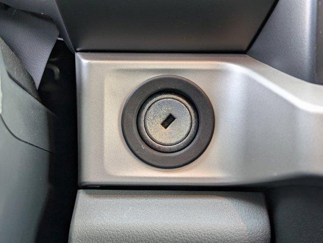 Photo of 2025 Oxford White Ford F-250