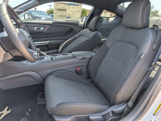 Photo of 2025 Oxford White Ford Mustang