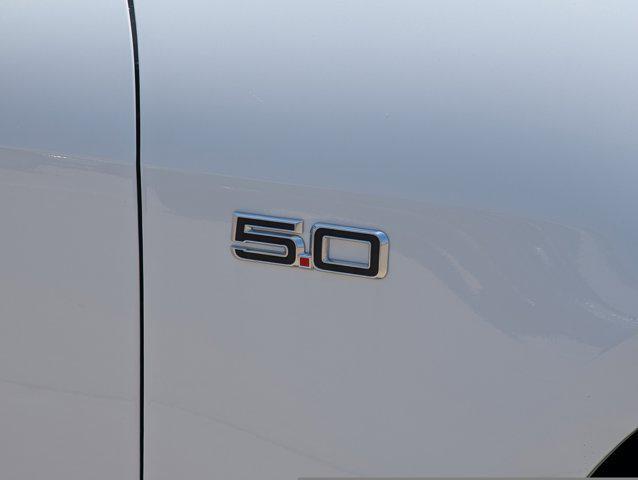 Photo of 2025 Oxford White Ford Mustang