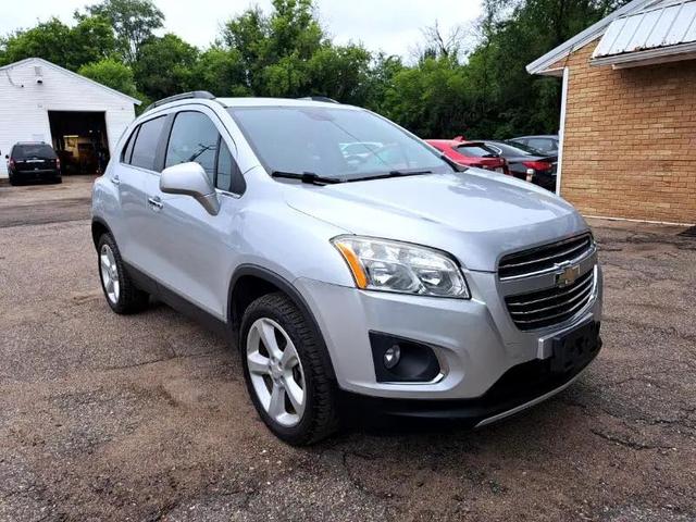 Photo of 2015 Silver Ice Metallic Chevrolet Trax
