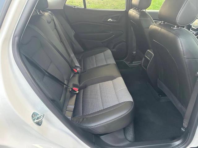 Photo of 2024 White Chevrolet Trax