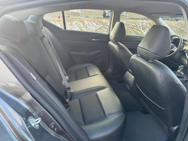 Photo of 2022 Gun Metallic Nissan Altima