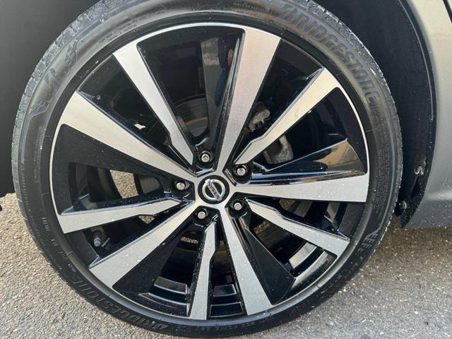 Photo of 2022 Gun Metallic Nissan Altima